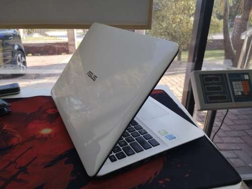 ***ASUS Gaming Spec***ASUS A555L*i7-5500U*1000GB HDD*8GB DDR3*DVD*NVIDIA940M*